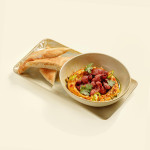 lobio-cu-carnati-vanatoresti